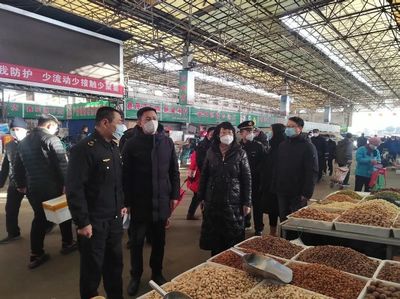 青岛市市场监管局副局长李杰赴李沧区开展节日市场食品安全专项督导，聚焦食用农产品批发环节